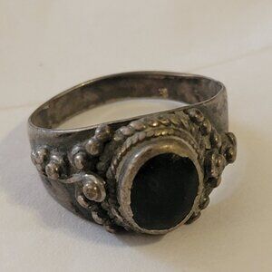 Vintage Sterling Sliver and Black Ring